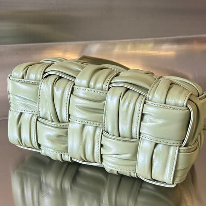 PETIT SAC CASSETTE EN CUIR D'AGNEAU SOUPLE VERT MARAIS
