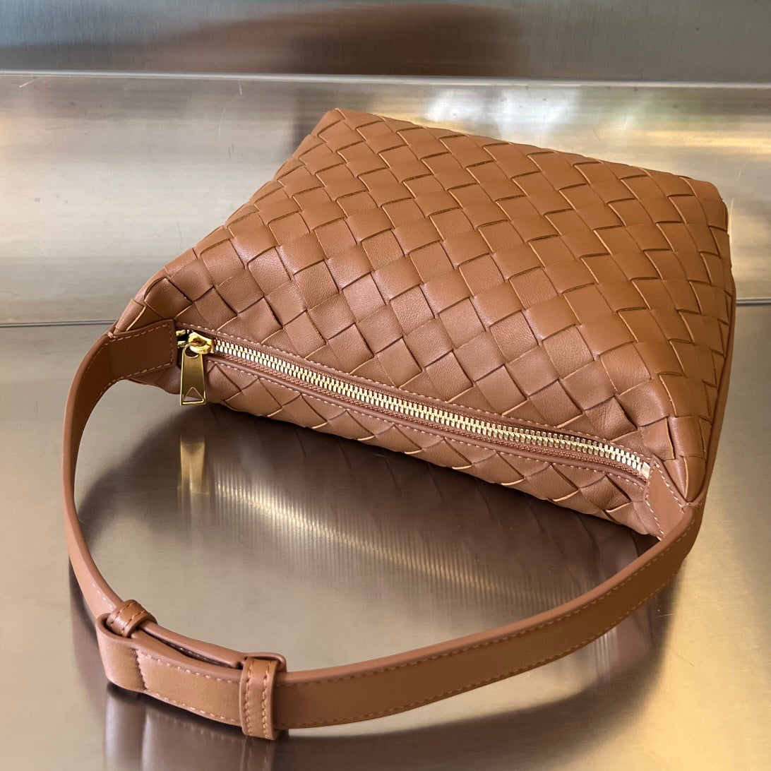 SAC WALLACE 22 EN CUIR DE VEAU MARRON ROUX