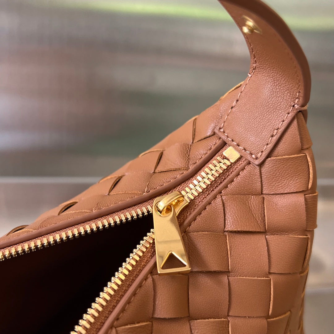 SAC WALLACE 22 EN CUIR DE VEAU MARRON ROUX