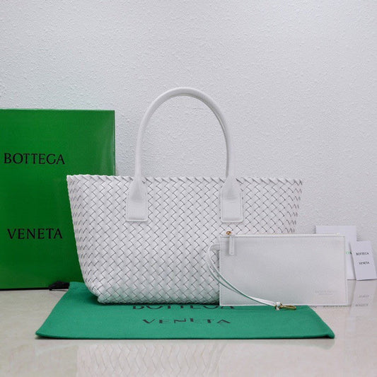 Grand Cabat 45cm Agneau Blanc GHW