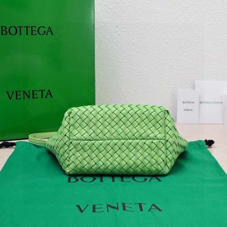 Mini Cabat 20cm Agneau Vert Finitions Dorées