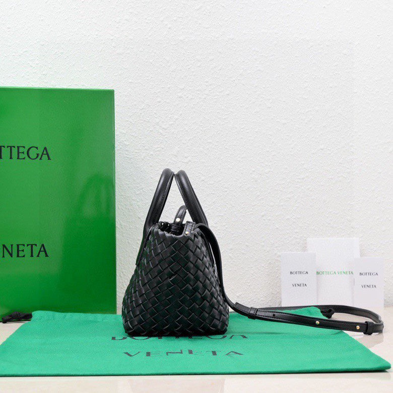 Mini Cabat 20cm Agneau Noir GHW