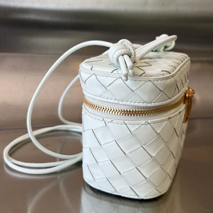MINI VANITY CASE 18 EN AGNEAU BLANC