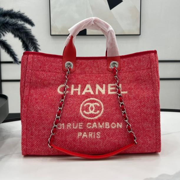 GRAND CABAS CC DEAUVILLE 38 EN TOILE ROUGE CERISE AVEC LOGO BLANC