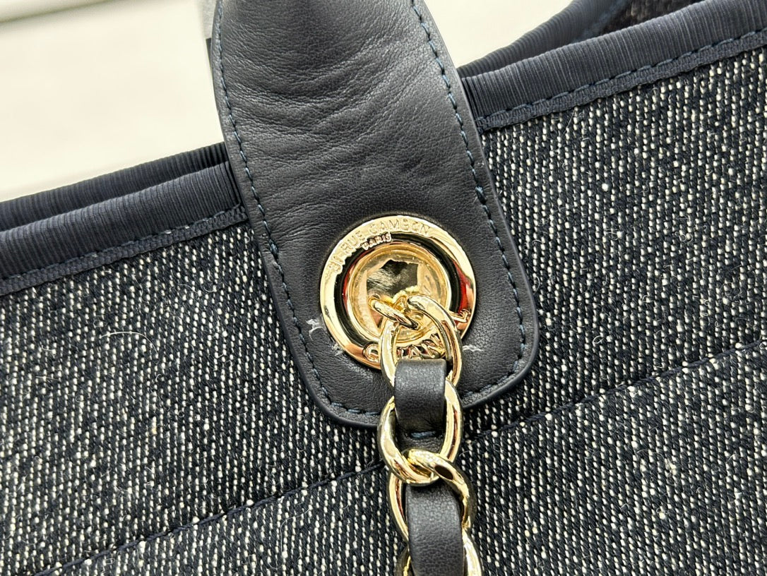 Cabas CC DEAUVILLE GRAND MODÈLE 38 EN TOILE NOIRE AVEC LOGO BLANC BRODÉ