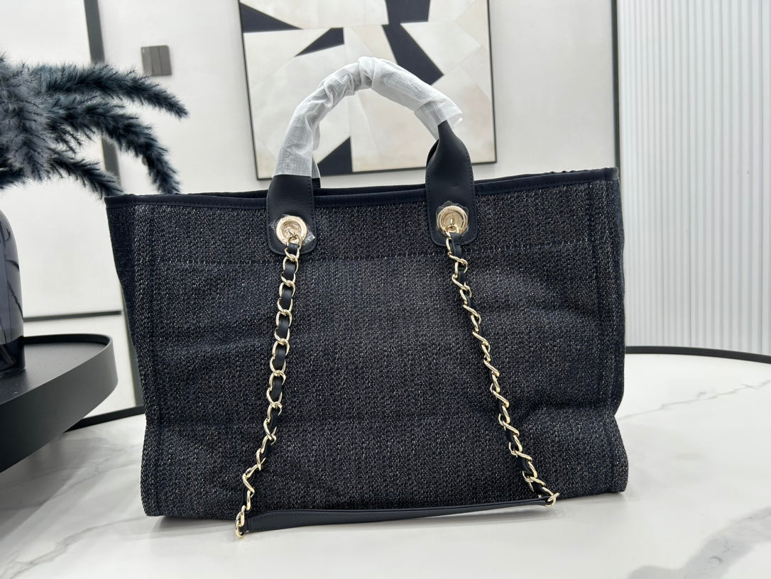 Cabas CC DEAUVILLE GRAND MODÈLE 38 EN TOILE NOIRE AVEC LOGO BLANC BRODÉ