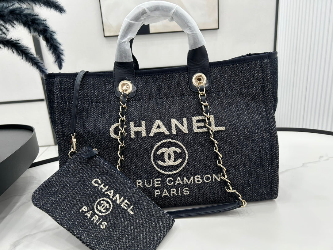 Cabas CC DEAUVILLE GRAND MODÈLE 38 EN TOILE NOIRE AVEC LOGO BLANC BRODÉ