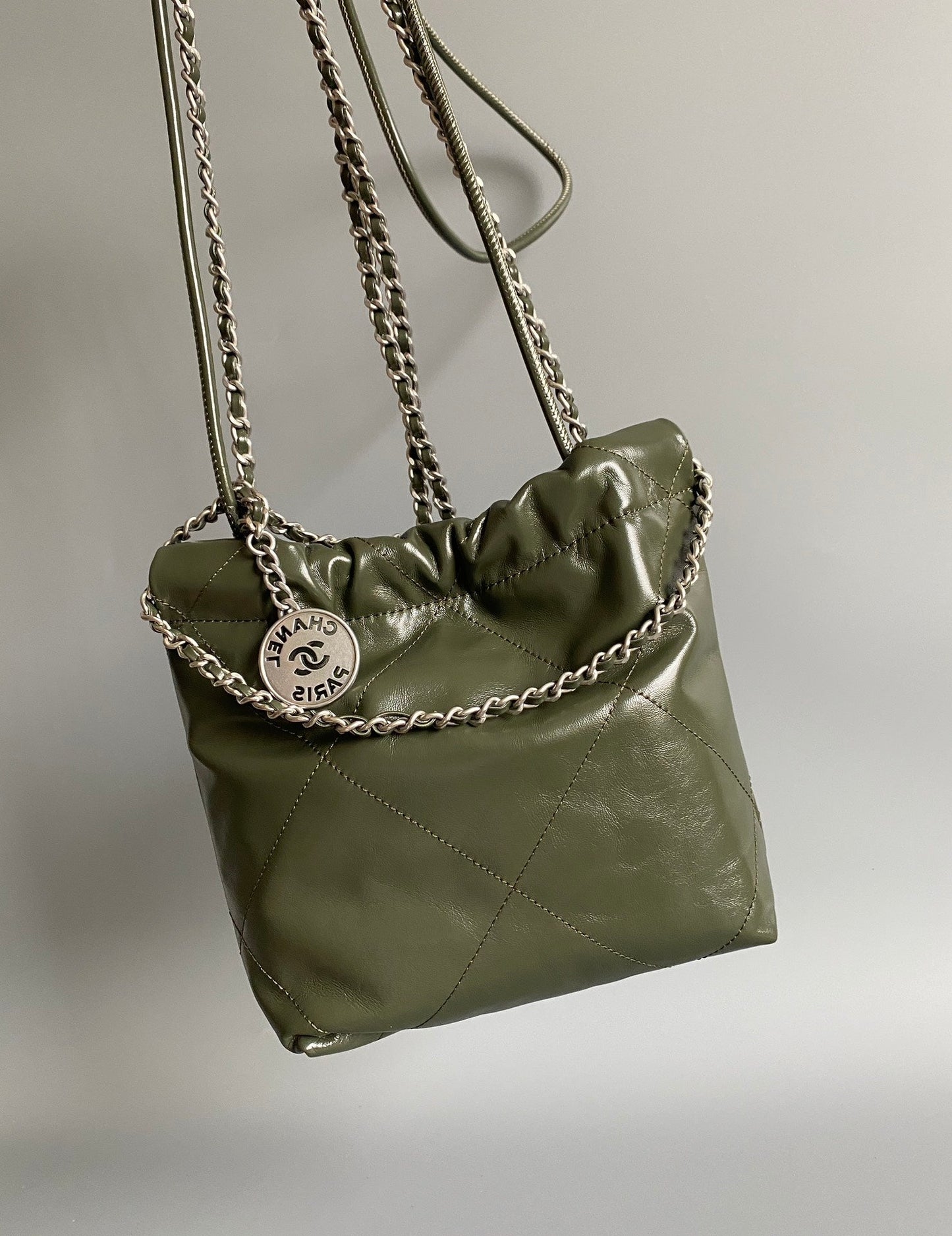 CC HOBO MINI 20CM CUIR D'AGNEAU OLIVE