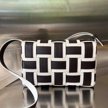 MINI CASSETTE 23 EN CUIR DE VEAU NOIR ET BLANC