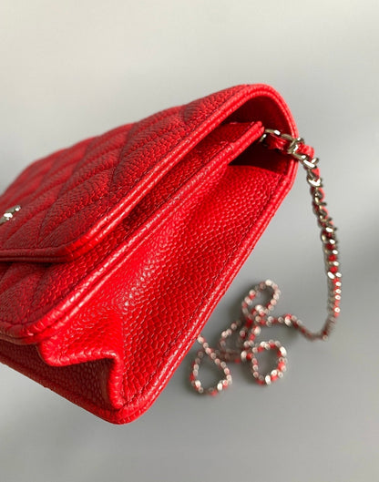CC WOC 19 CAVIAR ROUGE MÉTAL ARGENTÉ