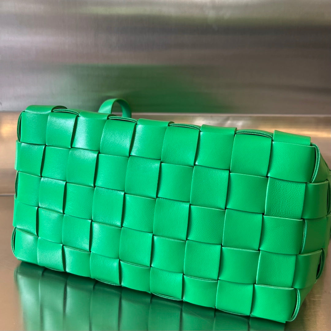 MOYEN 28 CASSETTE AGNEAU VERT CLAIR