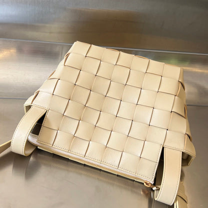 PETIT SAC CASSETTE 22 EN AGNEAU BEIGE