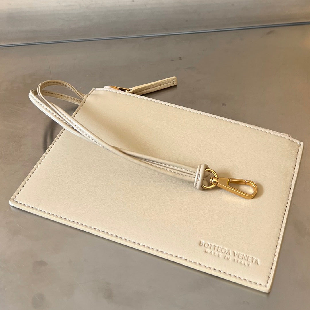 PETIT SAC CASSETTE 22 EN AGNEAU BEIGE