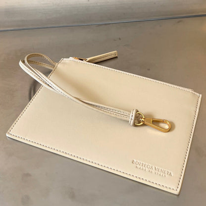 PETIT SAC CASSETTE 22 EN AGNEAU BEIGE