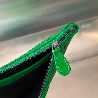 INTRECCIATO 30 EN CUIR D'AGNEAU VERT ÉMERAUDE