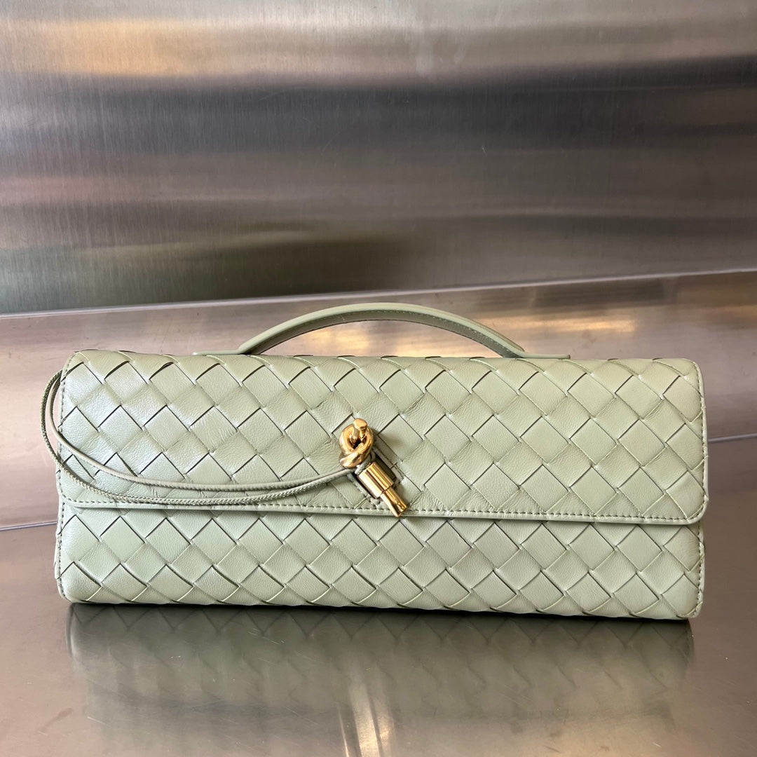 BV Long Clutch Andiamo avec poignée 31cm Cuir de veau vert clair GHW