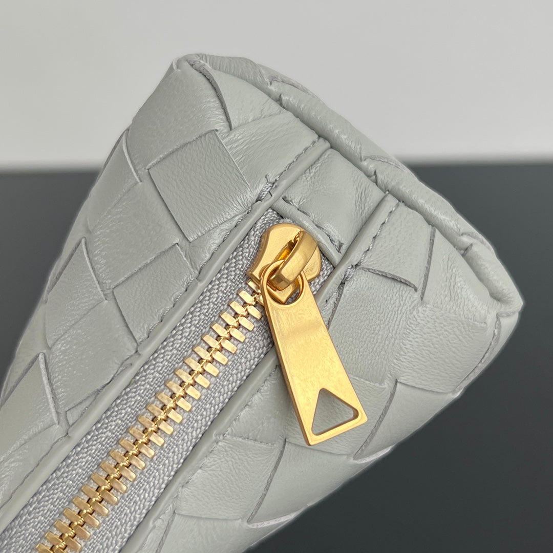 SAC INTRECCIATO 16 EN AGNEAU BLANC