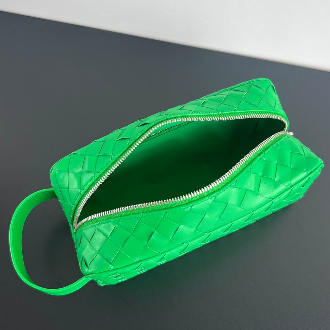 POCHETTE INTRECCIATO 26 EN VEAU VERT MALACHITE