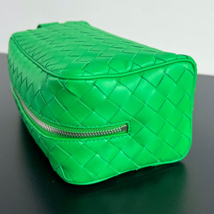 POCHETTE INTRECCIATO 26 EN VEAU VERT MALACHITE