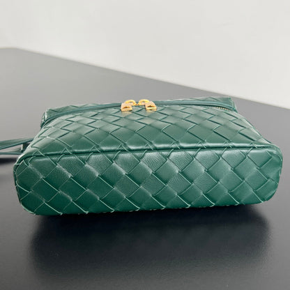 TROUSSE DE TOILETTE BANG BANG 22 EN CUIR DE VEAU VERT FONCÉ