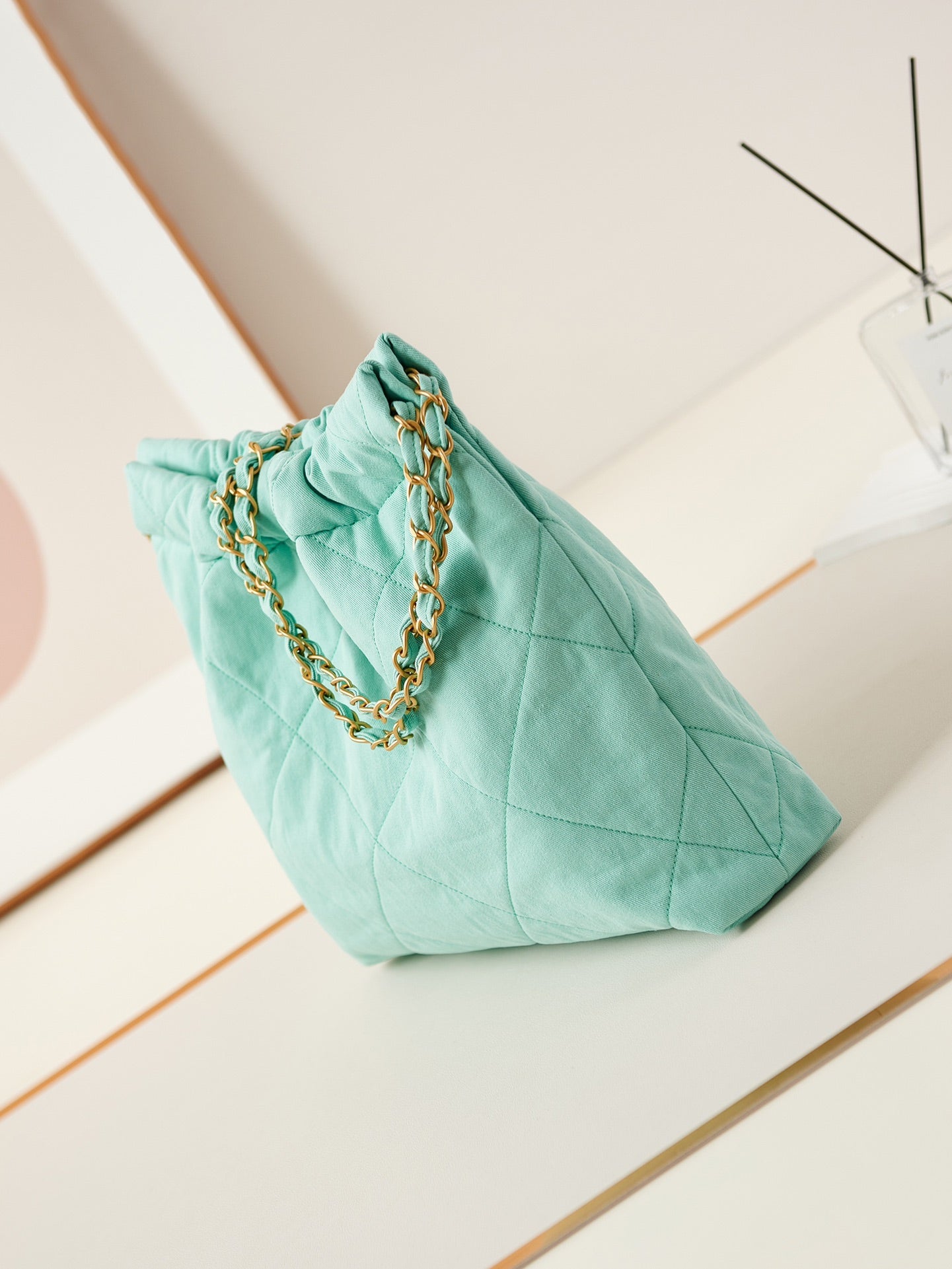 SAC CC CLASSIC MOYEN 37 EN TOILE BLEU TIFFANY