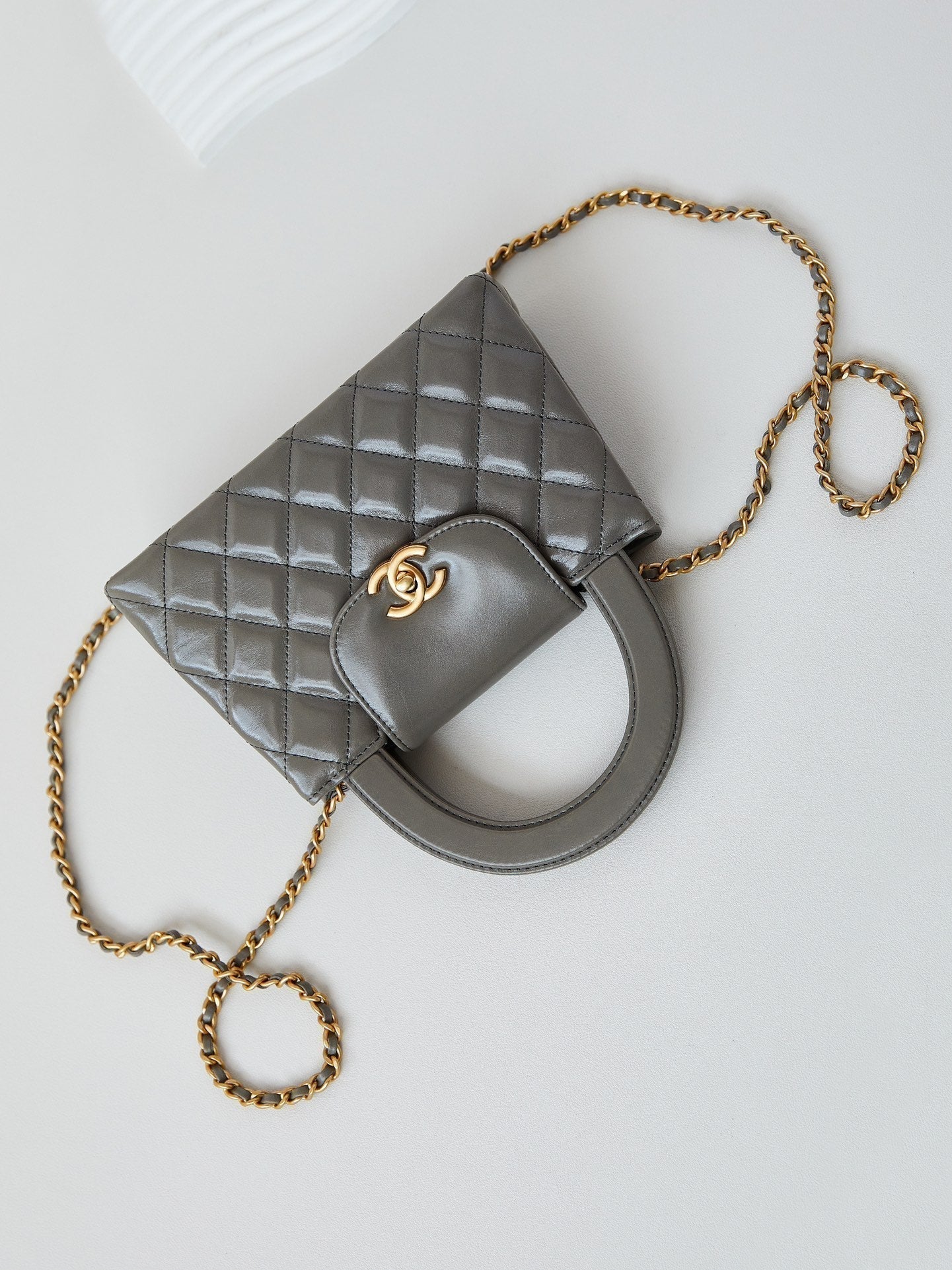 SAC SHOPPING CC KELLY MINI 19 EN CUIR DE VEAU MARRON BOIS