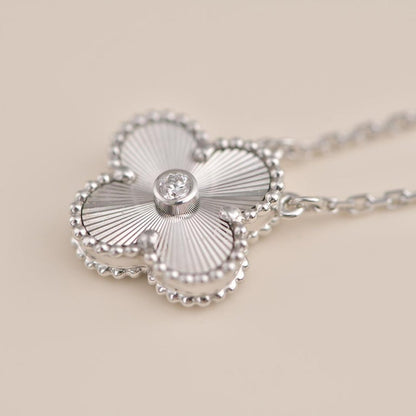 [Shinejoy]CLOVER  15MM DIAMOND LASER NECKLACE SILVER