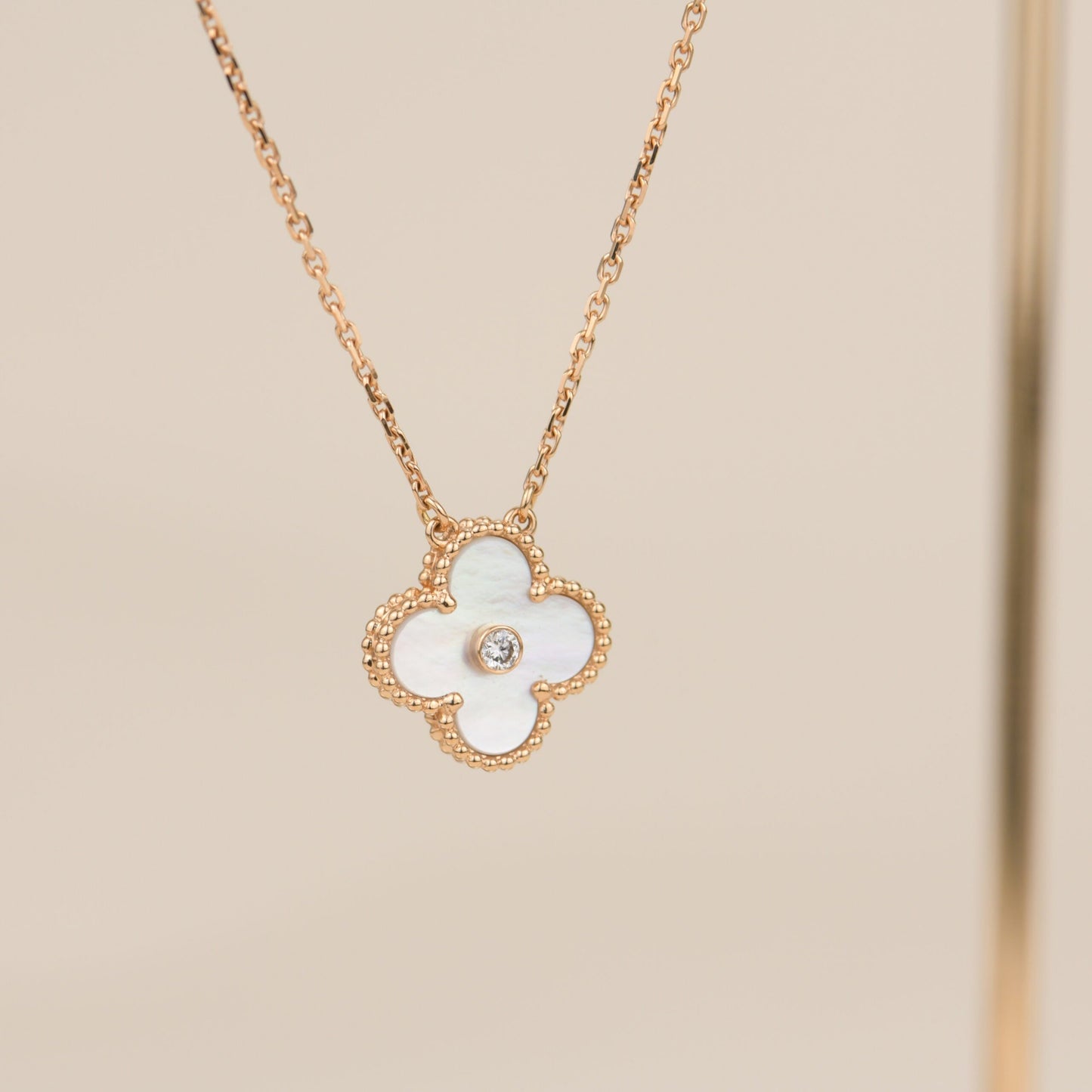[Shinejoy]CLOVER 15MM DIAMOND WHITE FRITILLARIA NECKLACE