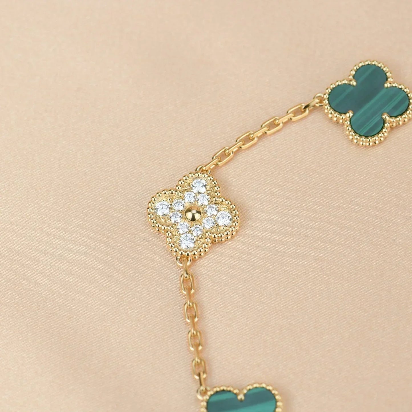 [Shinejoy] CLOVER 5 MOTIF MALACHITE BRACELET COLLECTION
