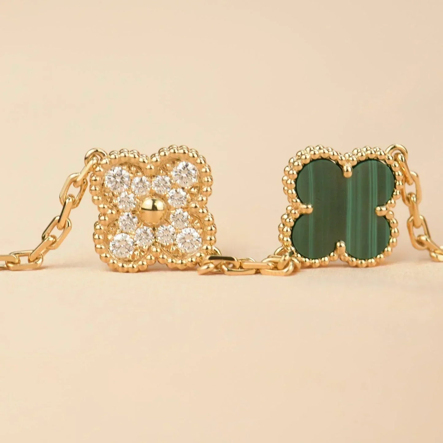 [Shinejoy] CLOVER 5 MOTIF MALACHITE BRACELET COLLECTION
