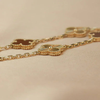 [Shinejoy] CLOVER 5 MOTIF RED CORNELIAN BRACELET COLLECTION