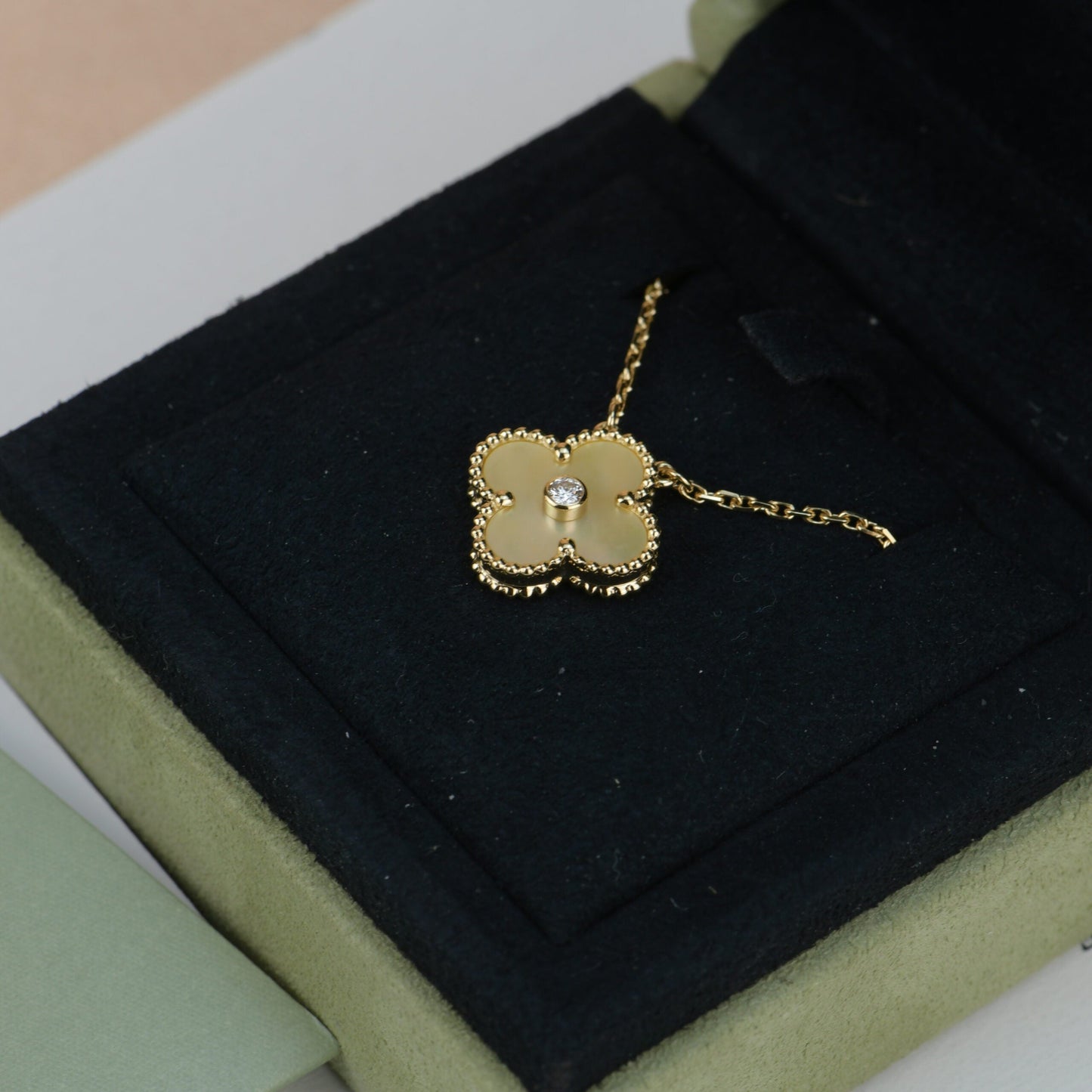 [Shinejoy]CLOVER 15MM DIAMOND GOLD MOTHER OF PEARL NECKLACE