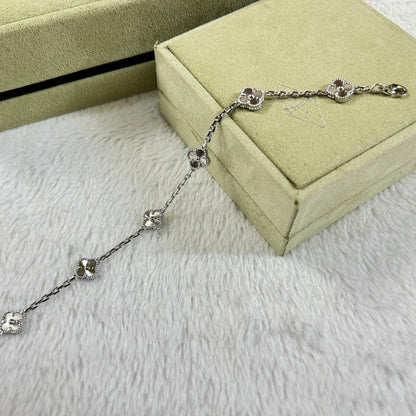 [Shinejoy]CLOVER 6 MOTIF DIAMOND BRACELET