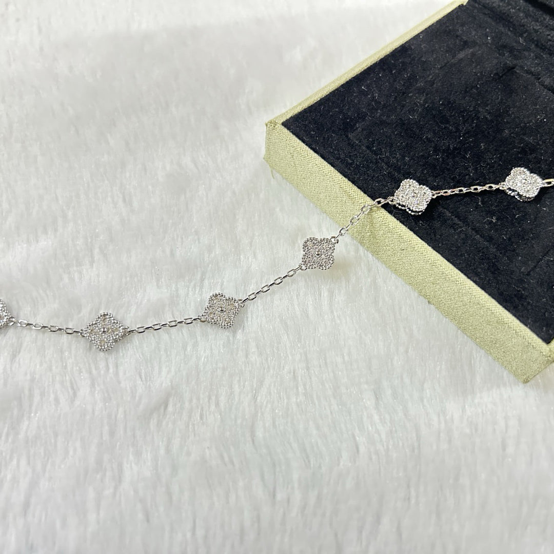 [Shinejoy]CLOVER 6 MOTIF DIAMOND BRACELET