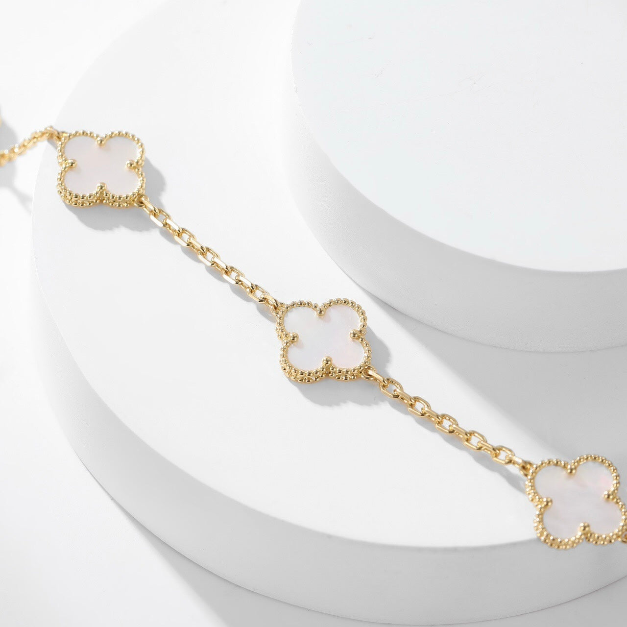 [Shinejoy]CLOVER 10 MOTIFS WHITE MOTHER OF PEARL NECKLACE