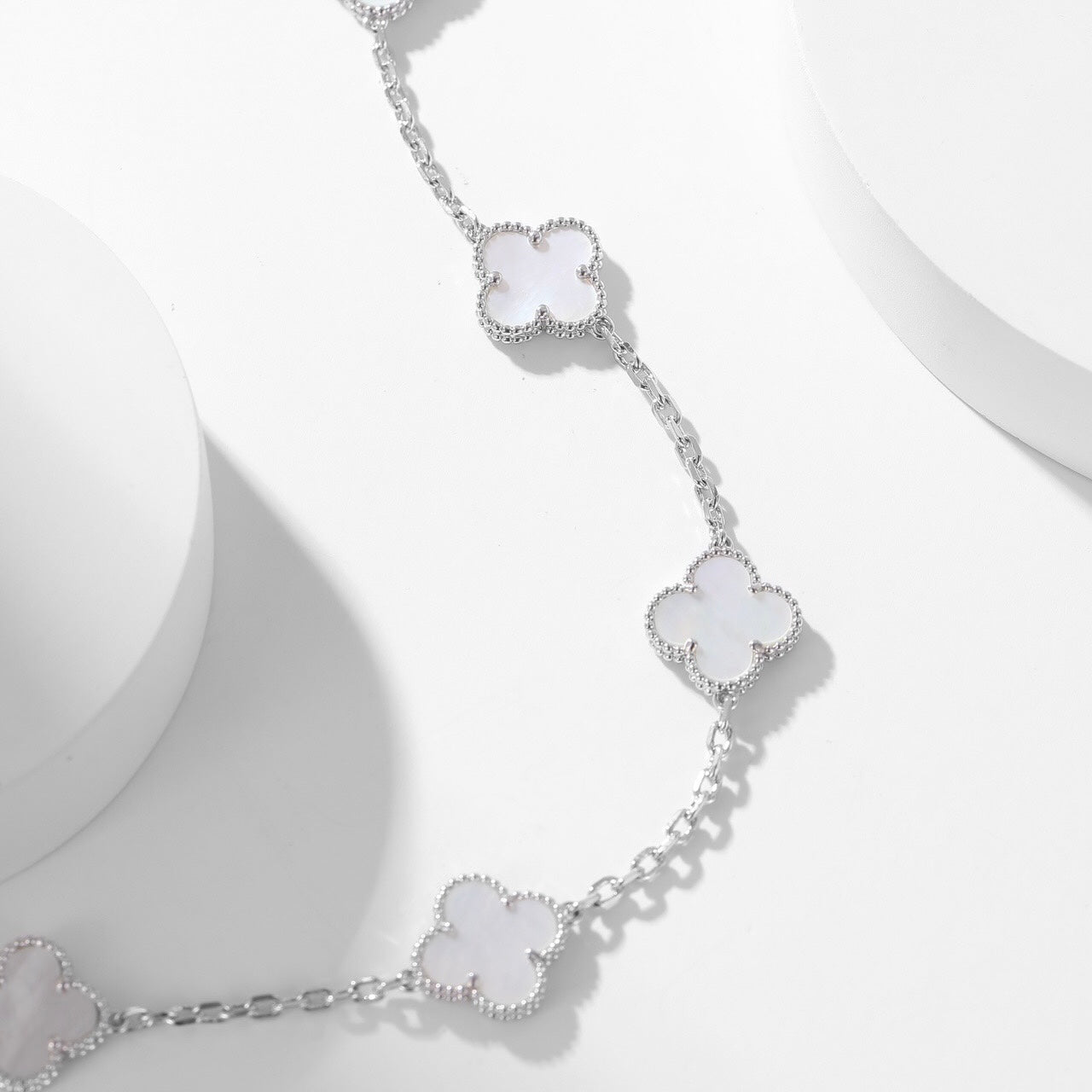 [Shinejoy]CLOVER 10 MOTIFS WHITE MOTHER OF PEARL NECKLACE