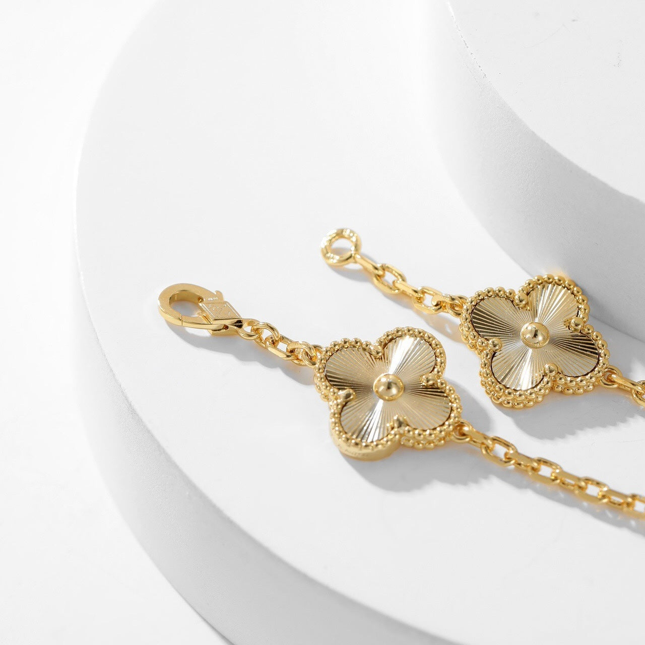 [Shinejoy]CLOVER 10 MOTIFS LASER NECKLACE