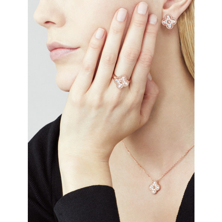 [Shinejoy]CLOVER 15MM DIAMOND SINGLE FLOWER NECKLACE