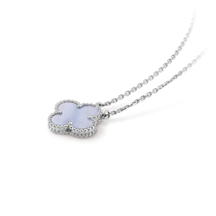 [Shinejoy]CLOVER 15MM BLUE CHALCEDONY NECKLACE SILVER
