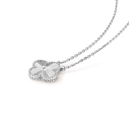 [Shinejoy]CLOVER 15MM LASER NECKLACE SILVER