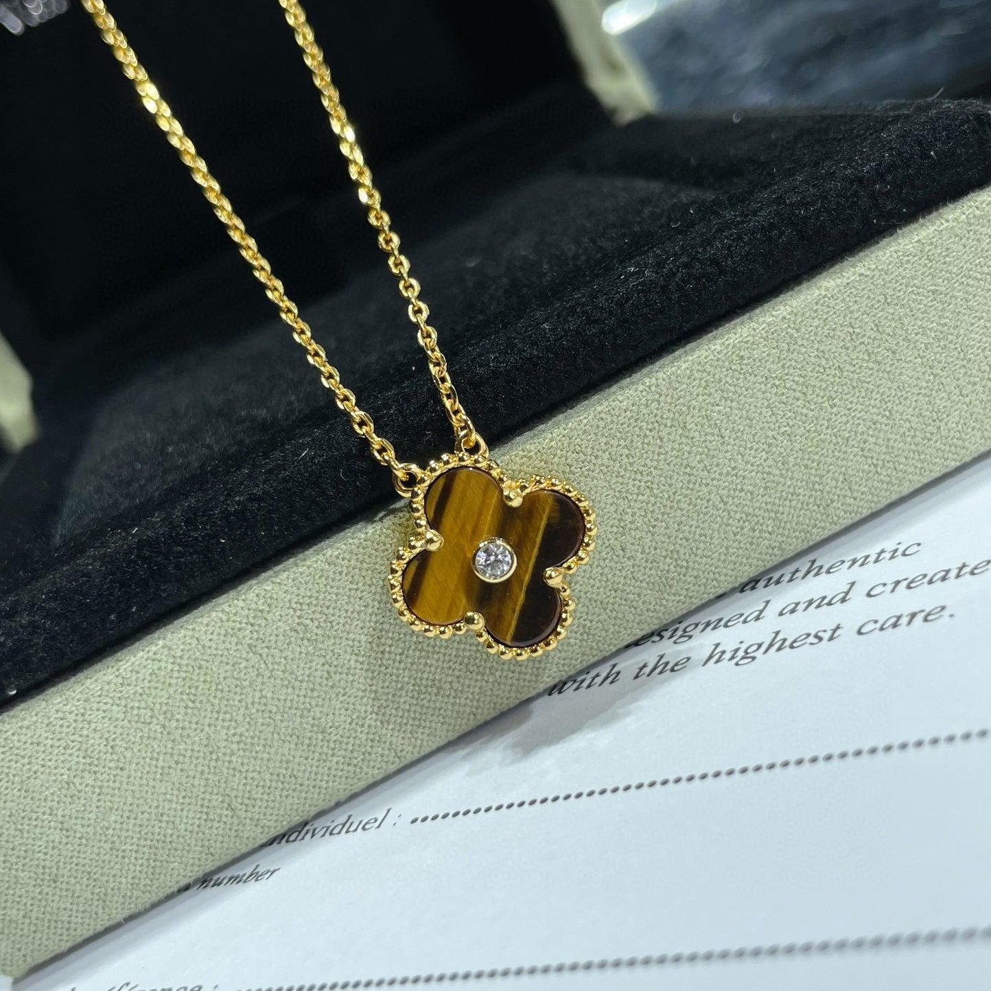 [Shinejoy]CLOVER 15MM DIAMOND AND YELLOW TIGER'S EYE AGATE necklace