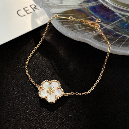 [Shinejoy]LUCKY WHITE MOP PLUM BLOSSOM  BRACELET