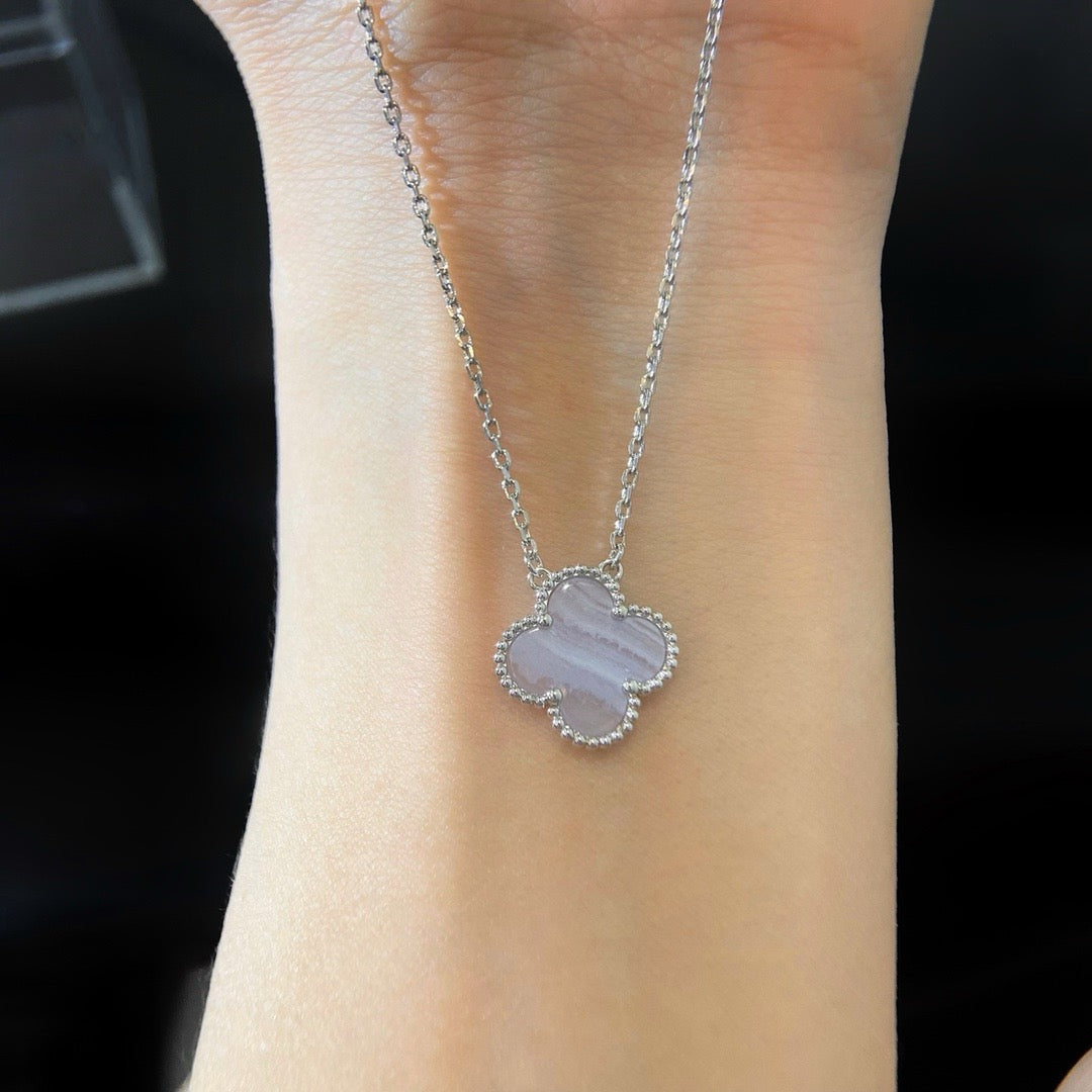 [Shinejoy]CLOVER 15MM BLUE CHALCEDONY NECKLACE SILVER