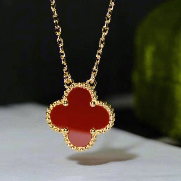 [Shinejoy]CLOVER 15MM CARNELIAN SINGLE FLOWER NECKLACE