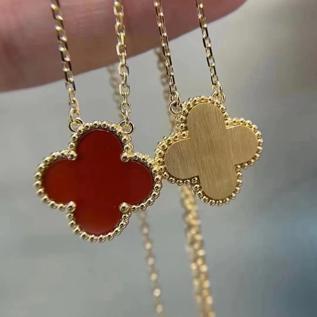 [Shinejoy]CLOVER 15MM CARNELIAN SINGLE FLOWER NECKLACE