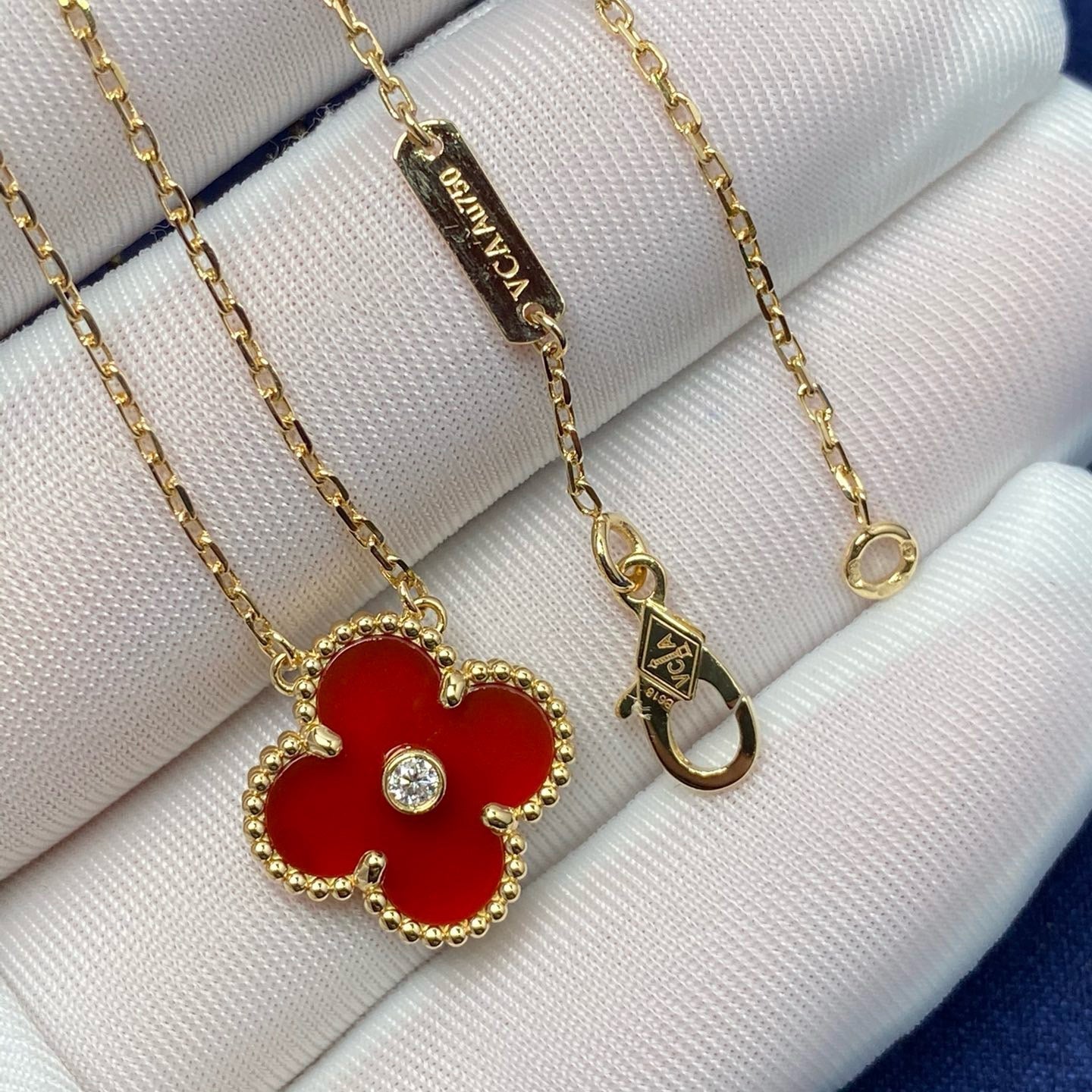 [Shinejoy]CLOVER 15MM DIAMOND CARNELIAN NECKLACE