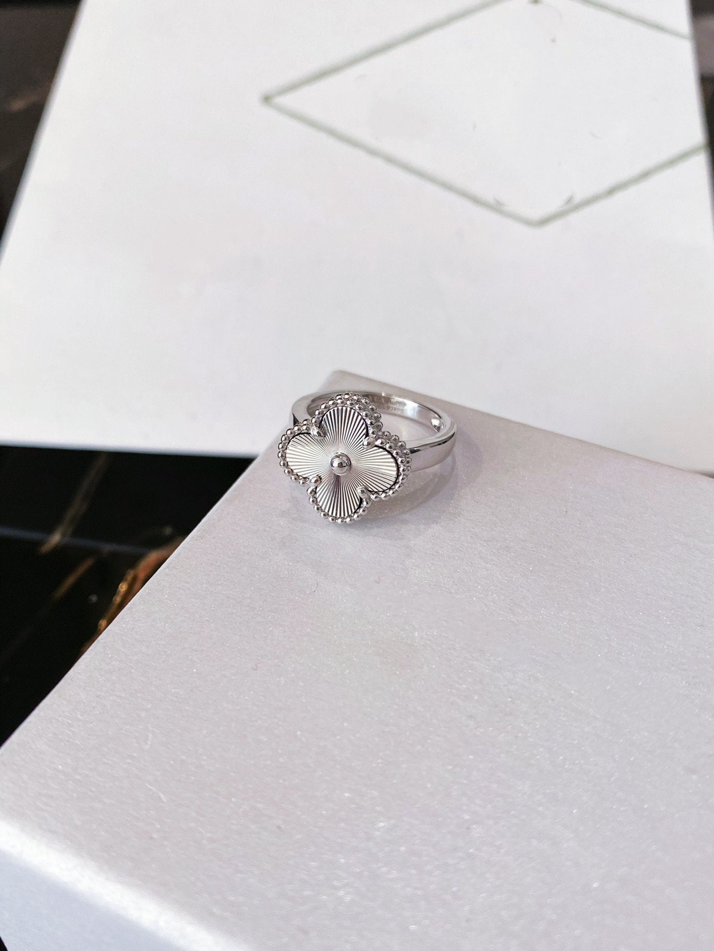 [Shinejoy]CLOVER SILVER RING