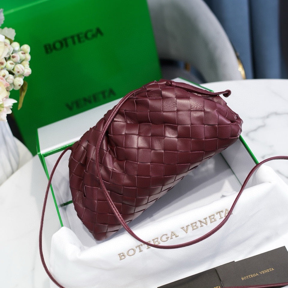 POCHETTE INTRECCIATO 22 EN AGNEAU BOURGOGNE