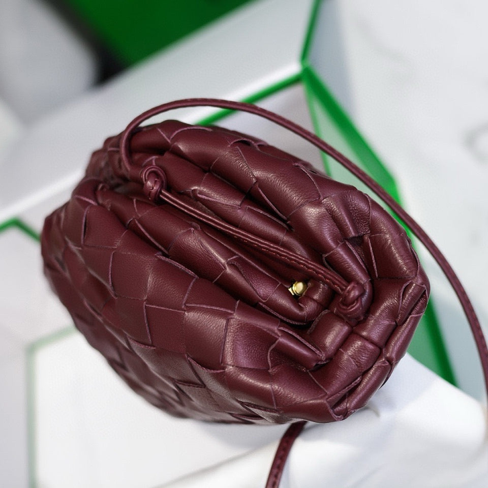 POCHETTE INTRECCIATO 22 EN AGNEAU BOURGOGNE