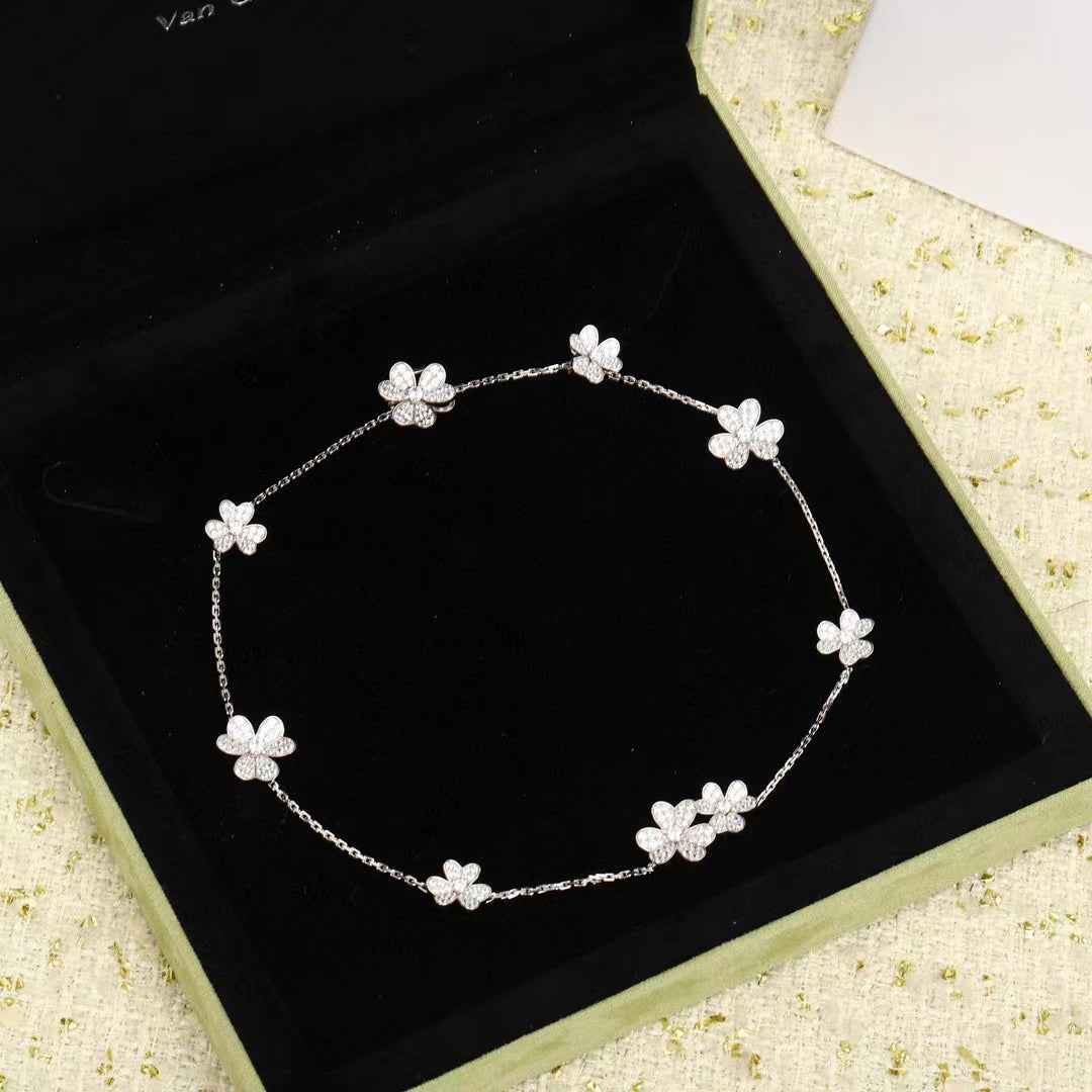 [Shinejoy]FRIVOLE SILVER 9 FLOWERS NECKLACE